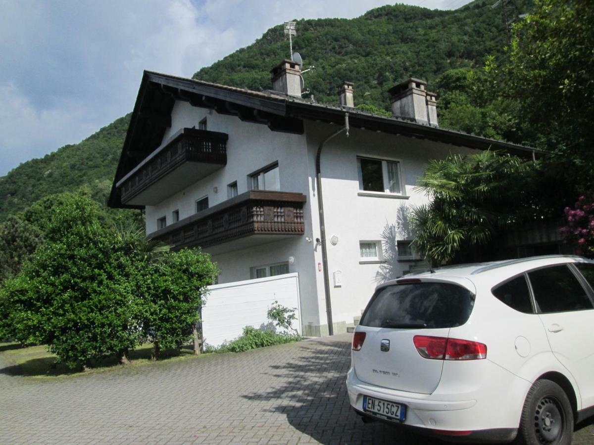 Villa Carlo Colico Eksteriør billede
